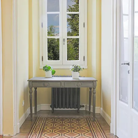 La Wally - 4 Bedroom With Pool & View Villa Bellano