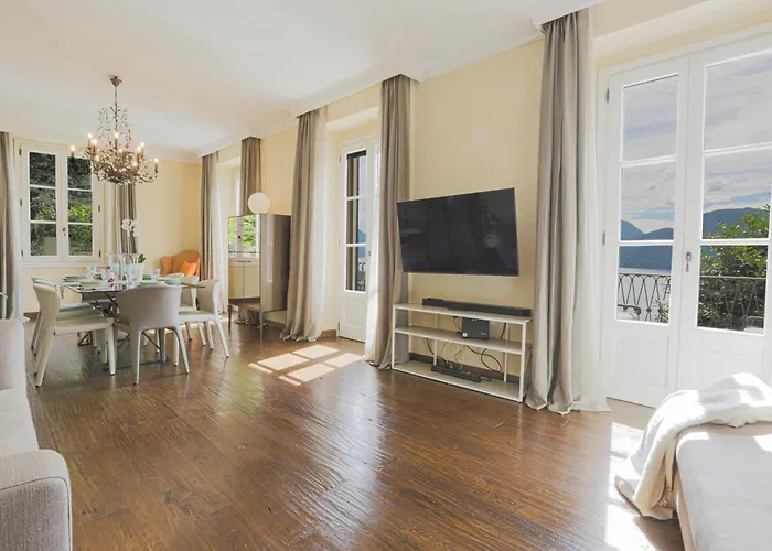 La Wally - 4 Bedroom With Pool & View *