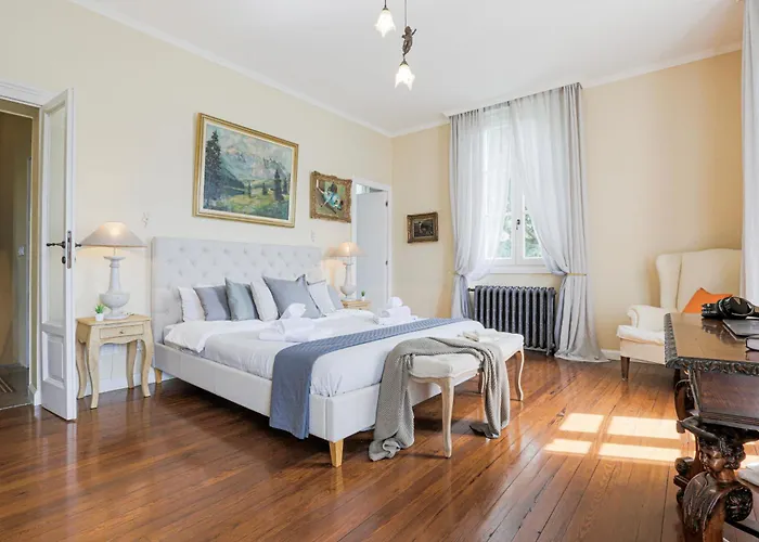 La Wally - 4 Bedroom With Pool & View Беллано