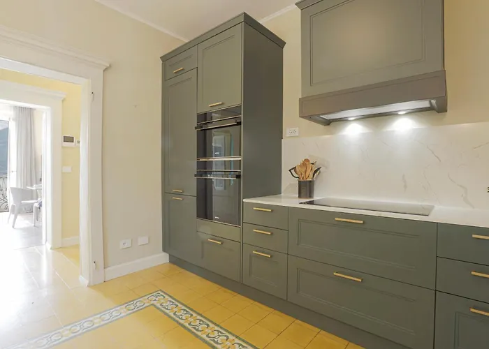 La Wally - 4 Bedroom With Pool & View * Беллано