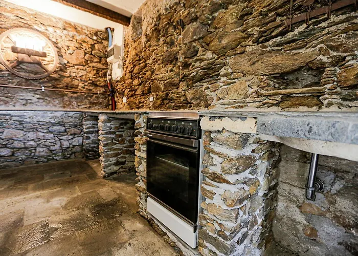 La Wally - 4 Bedroom With Pool & View Беллано