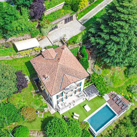 Villa La Wally - 4 Bedroom With Pool & View *