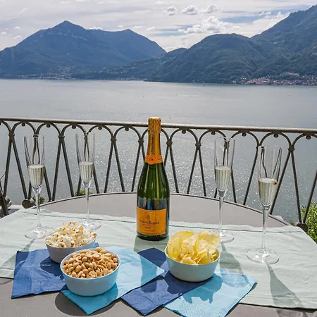 Villa La Wally - 4 Bedroom With Pool & View